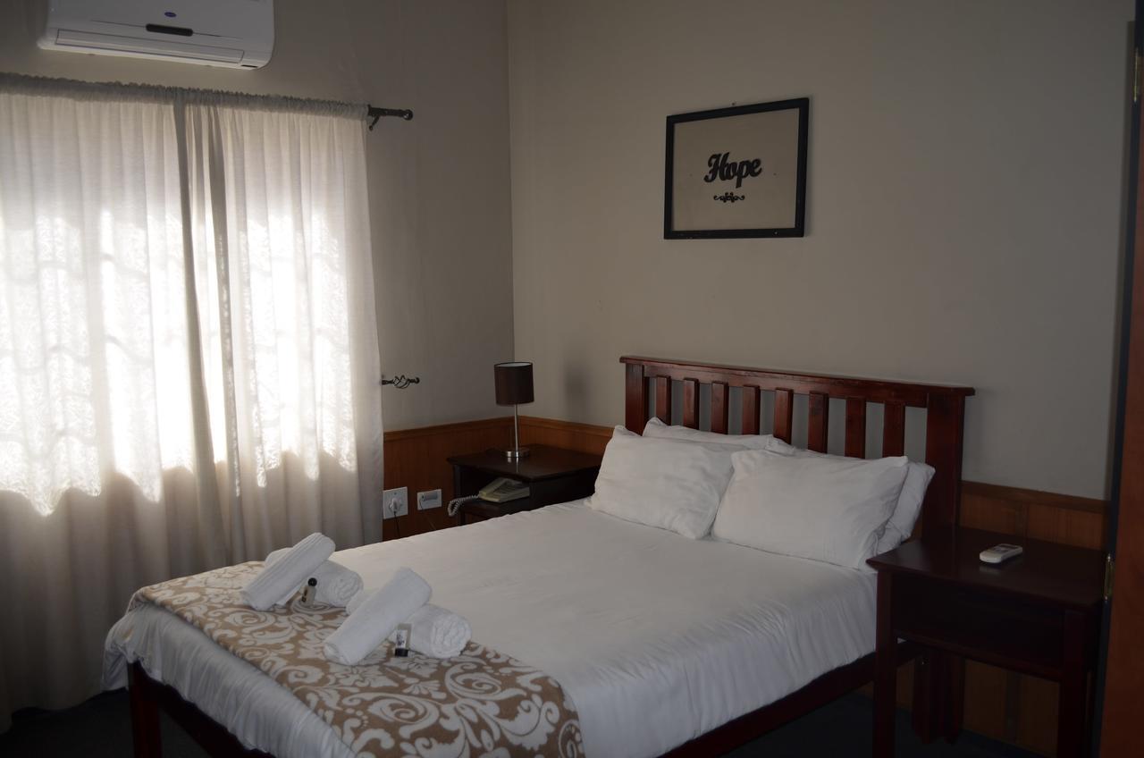 Mariental Hotel Cc Exterior foto